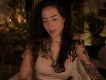 effylowell_ — Chaturbate recorded stream image, 07.04.2026 00:40