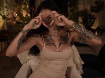 effylowell_ — Chaturbate recorded stream image, 07.04.2026 00:40