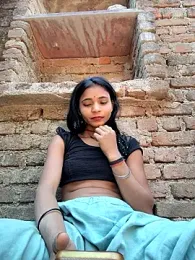 R_Roshni — Stripchat recorded stream image, 07.04.2026 00:50