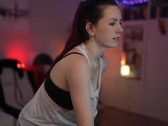 _blackbee_ — Chaturbate recorded stream image, 07.04.2026 09:10