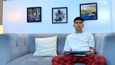 HORNY_PRETTY — Stripchat recorded stream screenshot (07 Apr 2026)