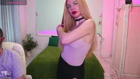 AlisaAleksandr — Stripchat recorded stream screenshot (08 Apr 2026)