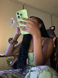 Your_Paris — Stripchat recorded stream screenshot (08 Apr 2026)