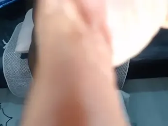 ladyshasha — Stripchat recorded stream screenshot (08 Apr 2026)