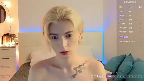 fiachand — Stripchat recorded stream image, 08.04.2026 13:00