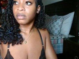 iluvsaffire-bleu — Camsoda recorded stream image, 08.04.2026 18:40