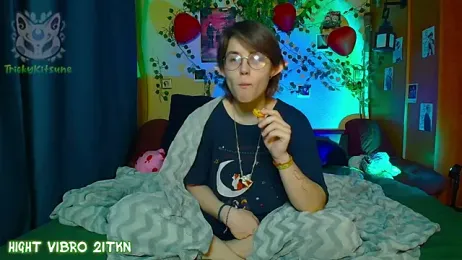 TrickyKitsune — Stripchat recorded stream image, 09.04.2026 15:50