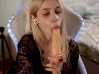 ho1yh01e — Chaturbate recorded stream image, 09.04.2026 19:10