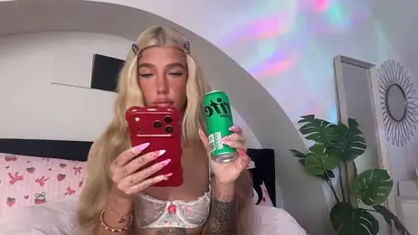 KENNIEXROSE — Stripchat recorded stream image, 09.04.2026 21:30