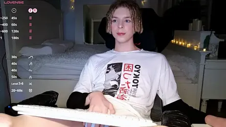 Kudi_Minnt — Stripchat recorded stream image, 09.04.2026 19:10