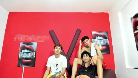 AVENGER_BOYS2026 — Stripchat recorded stream image, 10.04.2026 07:10