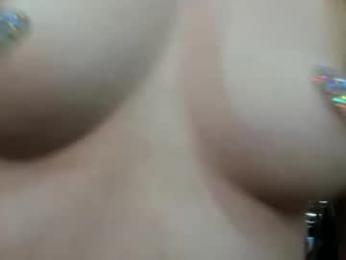 eve003300 — Chaturbate recorded stream image, 10.04.2026 22:20