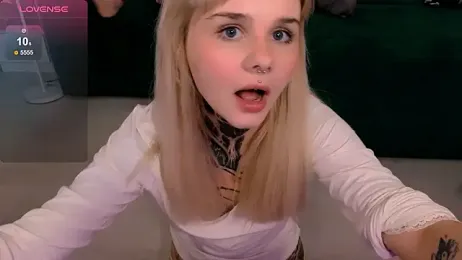 Britney_Lynch — Stripchat recorded stream image, 10.04.2026 19:20