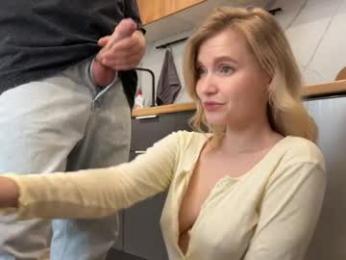 adele_nick2202 — Chaturbate recorded stream screenshot (11 Apr 2026)