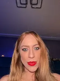 LunaAlya — Stripchat recorded stream image, 11.04.2026 04:00