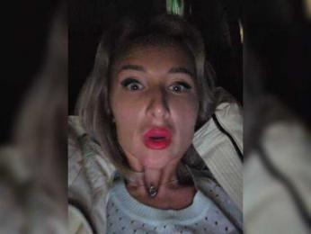 ARotikA1 — Bongacams recorded stream image, 12.04.2026 18:10