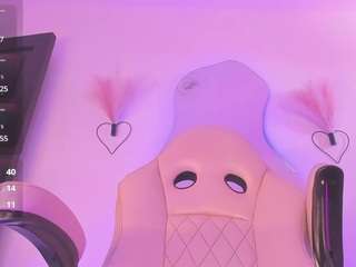 mia-royal — Camsoda recorded stream image, 12.04.2026 11:40