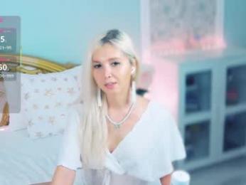 amoramias — Chaturbate recorded stream screenshot (12 Apr 2026)