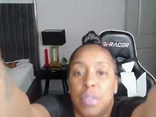 january-rose — Camsoda recorded stream image, 13.04.2026 02:30