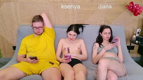 Ksenny — Stripchat recorded stream image, 13.04.2026 05:50