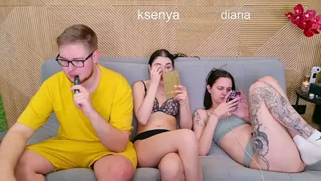 Ksenny — Stripchat recorded stream image, 13.04.2026 05:50