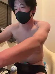 MTKIK — Stripchat recorded stream image, 13.04.2026 12:00