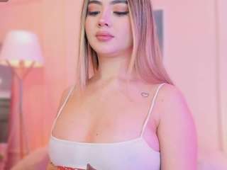 little-natt — Camsoda recorded stream image, 13.04.2026 14:20