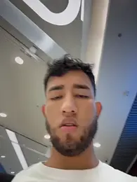 liam_bronw — Stripchat recorded stream image, 13.04.2026 17:40