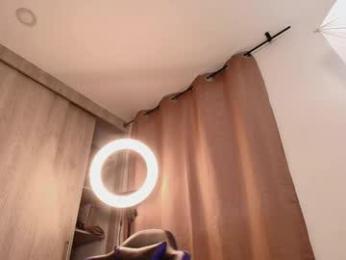 adelineefoxxx — Chaturbate recorded stream image, 13.04.2026 17:00