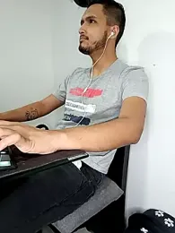 mosmar_20 — Stripchat recorded stream image, 13.04.2026 22:20