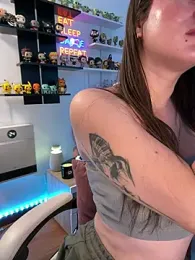Sharon_07 — Stripchat recorded stream image, 13.04.2026 23:40