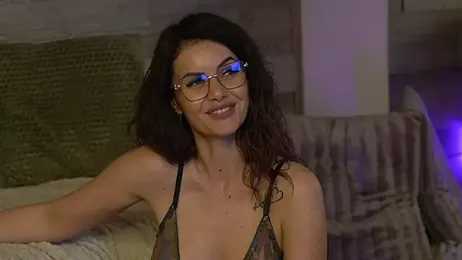 SeductiveMom — Stripchat recorded stream image, 14.04.2026 03:20