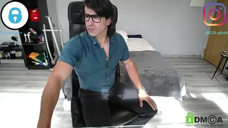 latinoo23bom — Stripchat recorded stream image, 14.04.2026 15:50