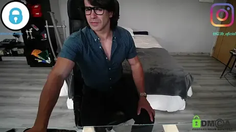 latinoo23bom — Stripchat recorded stream image, 14.04.2026 15:50