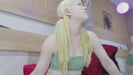 Elif_blond — Stripchat recorded stream image, 14.04.2026 22:00