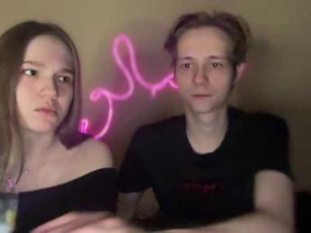 titsDestroy2007 — Bongacams recorded stream screenshot (15 Apr 2026)