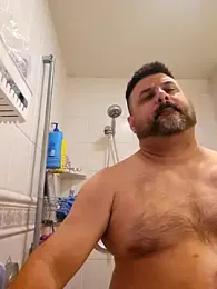 Roddog18 — Stripchat recorded stream image, 15.04.2026 06:50