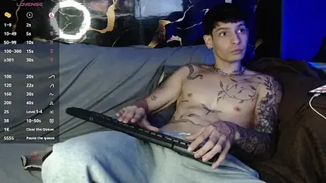 Apolo_Hidalgo01 — Stripchat recorded stream image, 15.04.2026 23:20