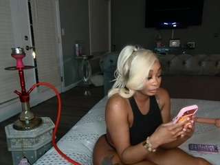 lalakoi1 — Camsoda recorded stream image, 17.04.2026 01:10