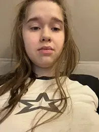 HornyGirlH — Stripchat recorded stream image, 17.04.2026 04:40