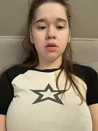 HornyGirlH — Stripchat recorded stream image, 17.04.2026 04:40