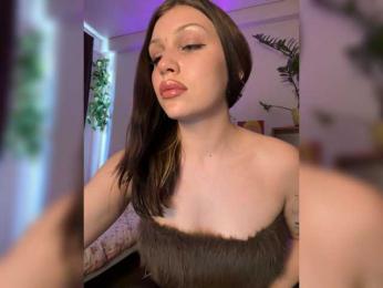 Iiiillllyyyy — Bongacams recorded stream image, 17.04.2026 11:30