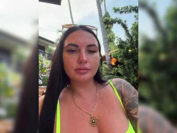 KROSHKA_N — Bongacams recorded stream image, 17.04.2026 08:00
