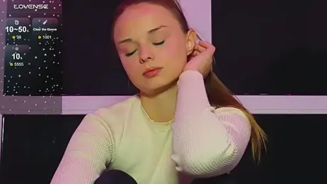 Misss_Vikk — Stripchat recorded stream screenshot (17 Apr 2026)