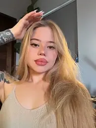 curchez_ — Stripchat recorded stream image, 17.04.2026 20:20