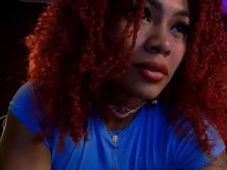 heidicox — Camsoda recorded stream image, 18.04.2026 01:40