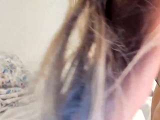 michellangels — Camsoda recorded stream image, 18.04.2026 03:40