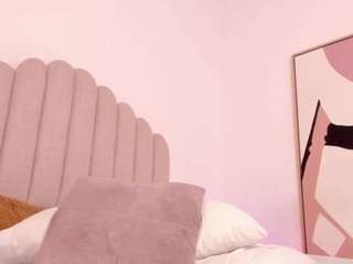 latinfussion — Camsoda recorded stream image, 18.04.2026 12:20