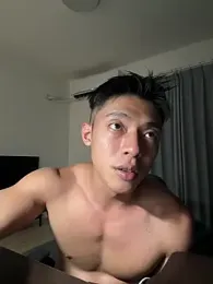 Yooo17 — Stripchat recorded stream image, 18.04.2026 14:10