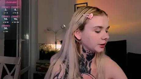 Britney_Lynch — Stripchat recorded stream image, 18.04.2026 17:50